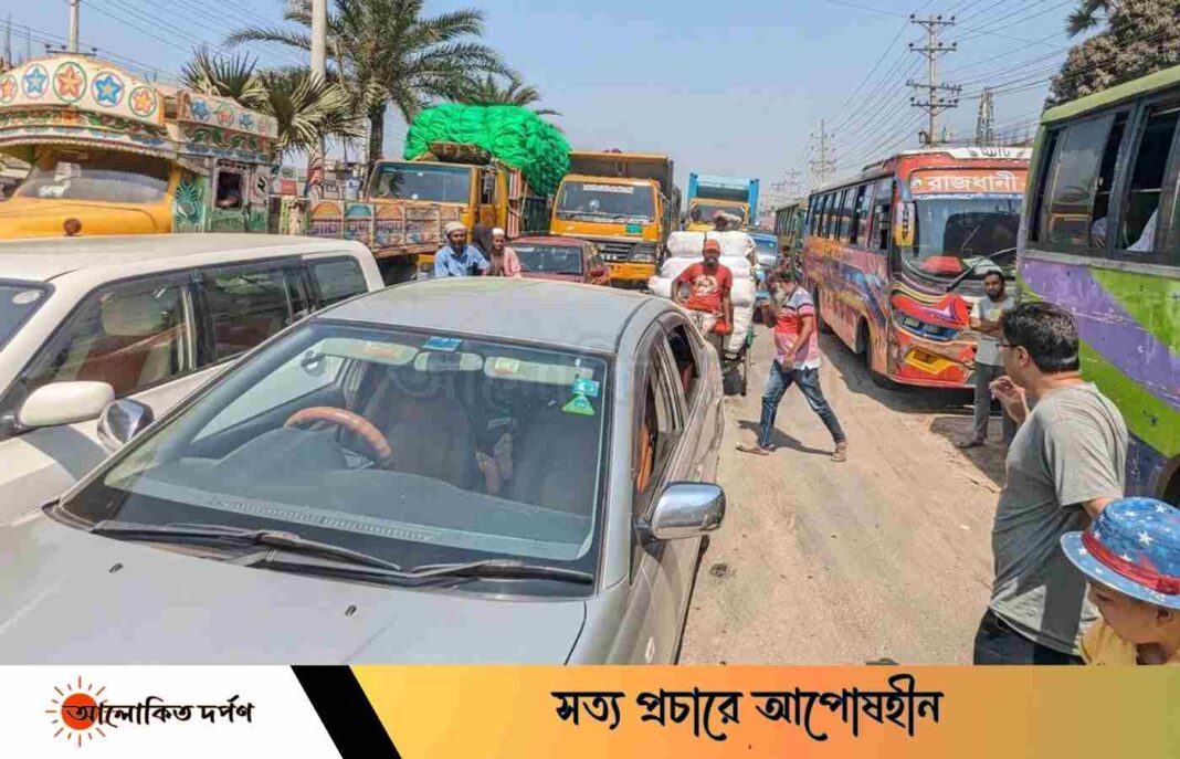 যে মহাসড়কে চলছে সংস্কার কাজ, তীব্র যানজট হতে পারে