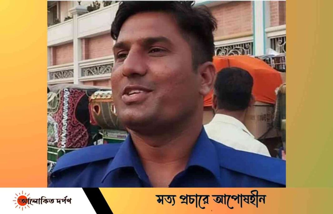 সাভারে রিকশাচালককে মেরে পা ভাঙায় সেই ট্রাফিক পুলিশ ক্লোজড