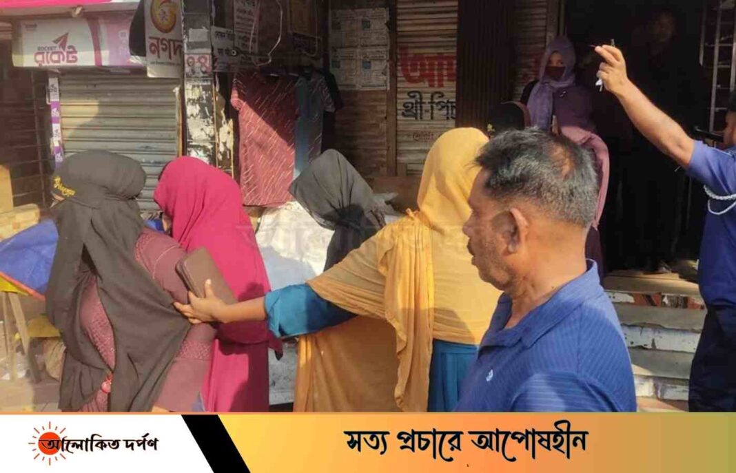 ফরিদপুরে আবাসিক হোটেলে ১৬ জন তরুণ-তরুণী আটক