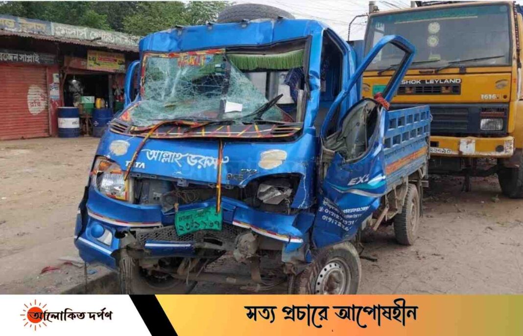 গাজীপুরের শ্রীপুরে ট্রাক ও পিকআপ ভ্যানের সংঘর্ষ, চালকসহ দুইজন নিহত গাজীপুরের শ্রীপুরে ট্রাক ও পিকআপ ভ্যানের সংঘর্ষ, চালকসহ দুইজন নিহত