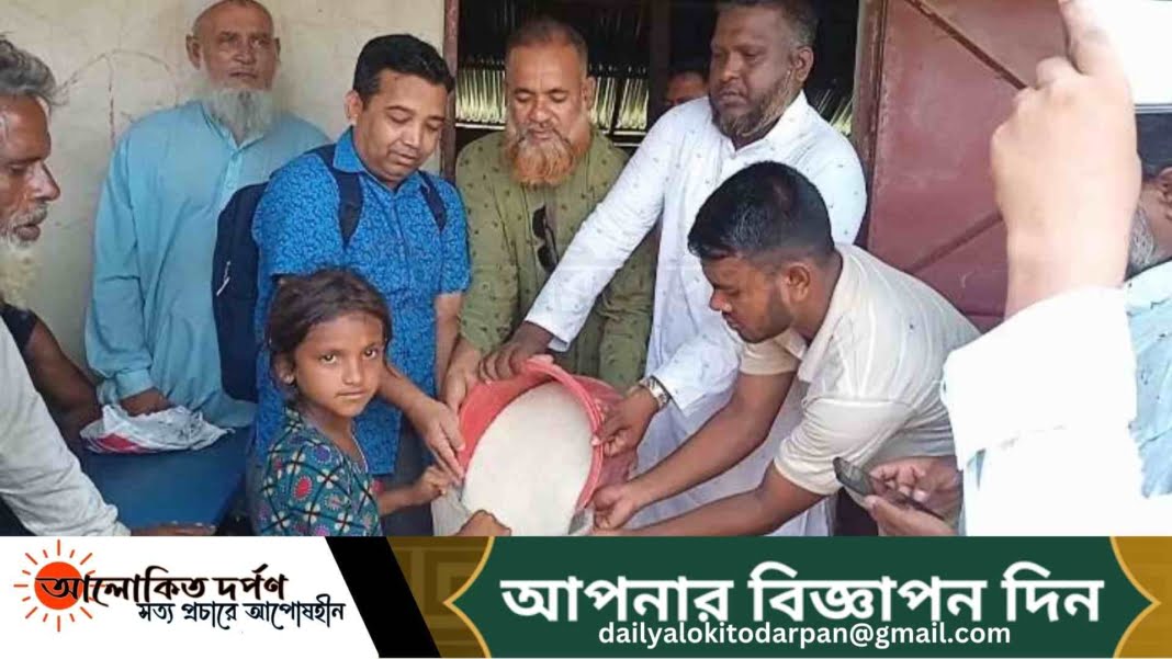 তাহিরপুরে বানবাসী মানুষদের চাউল বিতরণ