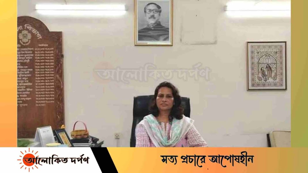 নিজ অফিস কক্ষ থেকে প্রধানমন্ত্রীর ছবি সরালেন জাবি অধ্যাপক