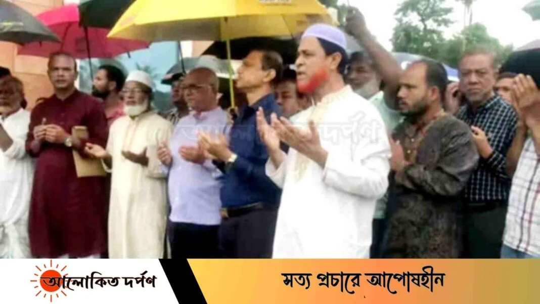 উপদেষ্টা হওয়ার পর প্রথম গ্রামের বাড়িতে ফারুক ই আজম