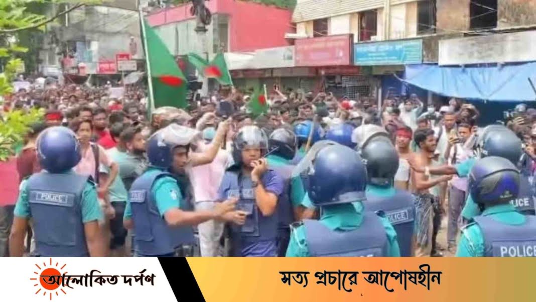 সিলেটের সুবিধবাজারে শিক্ষার্থীদের সঙ্গে পুলিশের সংঘর্ষ সিলেটের সুবিধবাজারে শিক্ষার্থীদের সঙ্গে পুলিশের সংঘর্ষ