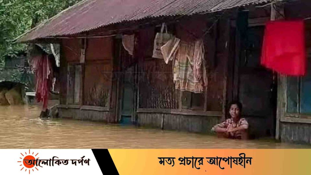 লক্ষ্মীপুরে আবারো প্লাবিত গ্রামের পরে গ্রাম, পানি বন্দী ৫লাখ মানুষ