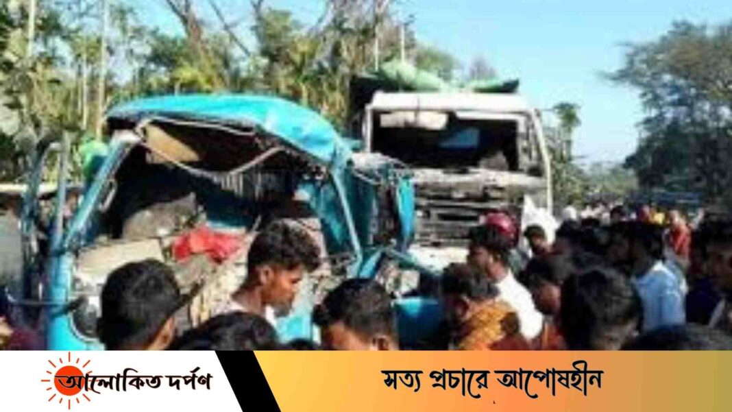 লক্ষ্মীপুরে সড়ক দুর্ঘটনায় পিকআপভ্যানচালক নিহত