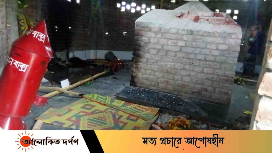 রাজশাহীতে মাজারে ভাঙচুর,অগ্নিসংযোগ ও লুটপাটের অভিযোগ 