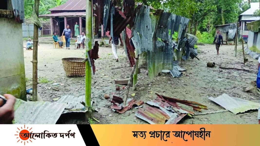 গরু নিয়ে দু’দফা সংঘর্ষে আহত ২০ জনবসতবাড়িতে হামলা ভাংচুর