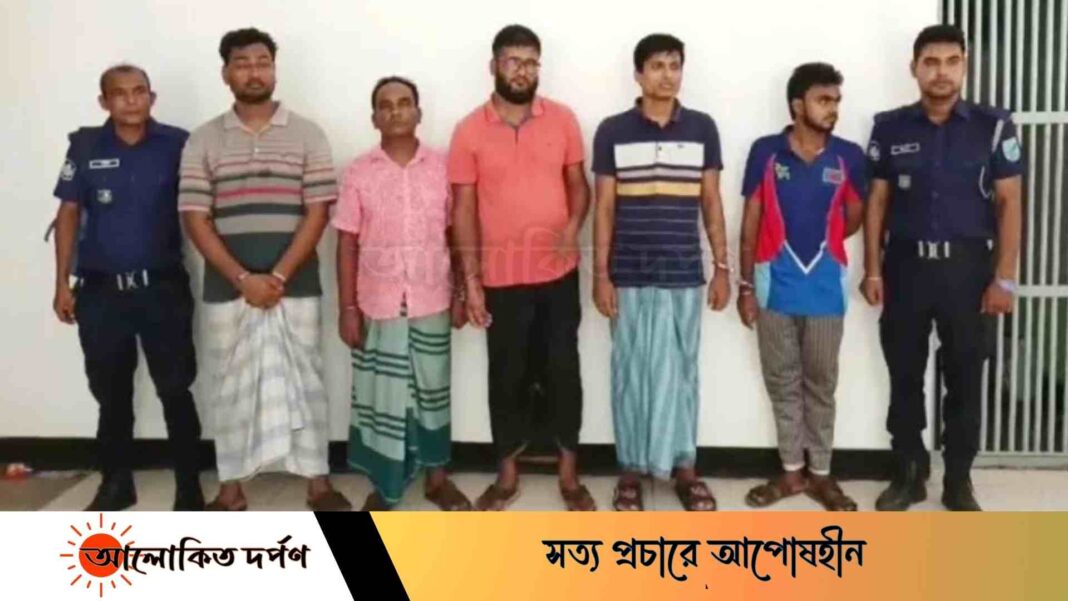 সাভার-আশুলিয়ায় শিল্পাঞ্চল অস্থিরতাসহ যানবাহন ভাংচুর, আটক ৫ জন