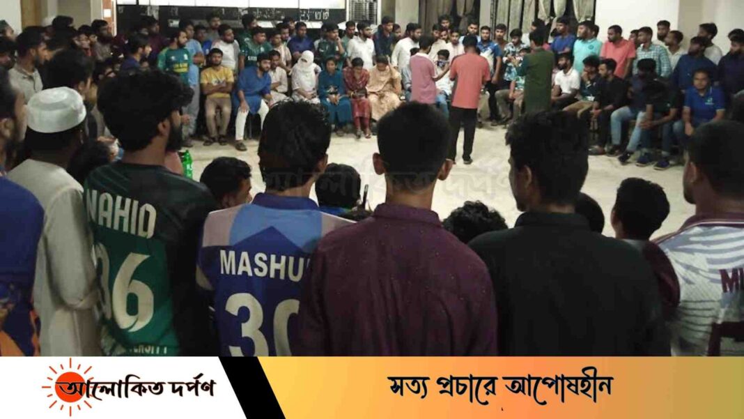 ছাত্র আন্দোলনের কেন্দ্রীয় সমন্বয়কদের সাথে ইবি শিক্ষার্থীর মতবিনিময় ছাত্র আন্দোলনের কেন্দ্রীয় সমন্বয়কদের সাথে ইবি শিক্ষার্থীর মতবিনিময়