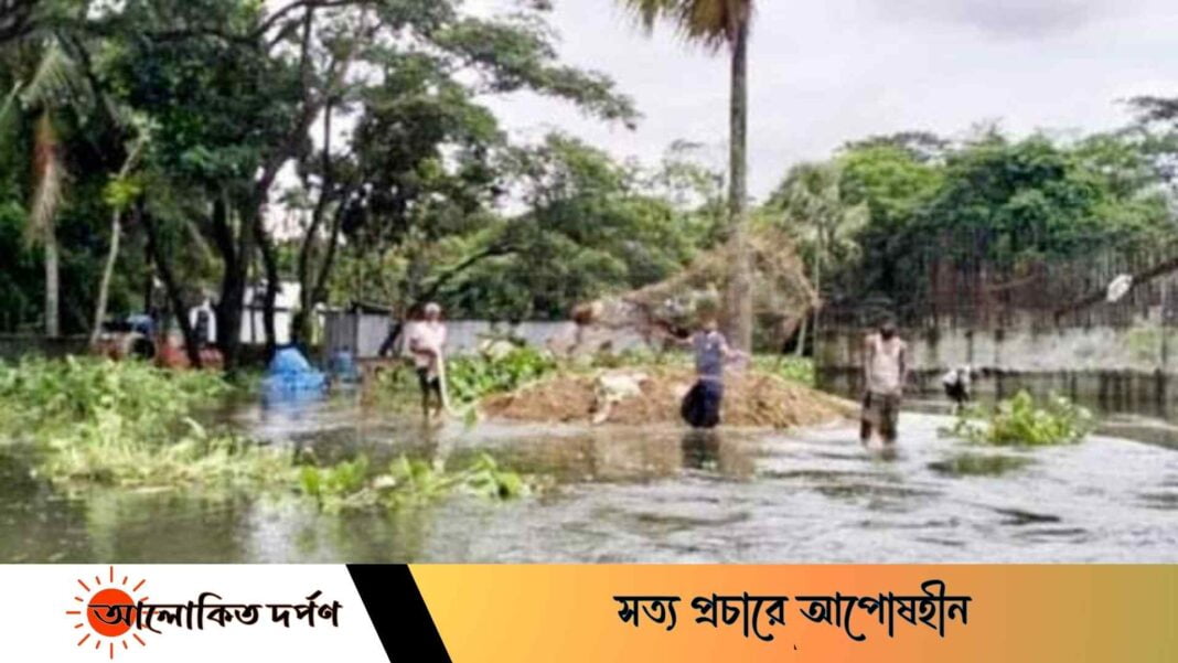 শাহরাস্তিতে বন্যা পরিস্থিতির অবনতি, পানির নিচে প্রদান সড়ক শাহরাস্তিতে বন্যা পরিস্থিতির অবনতি, পানির নিচে প্রদান সড়ক