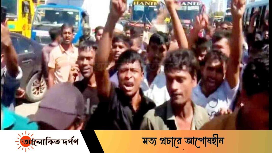 চট্টগ্রাম দক্ষিণ জেলার ২০ রুটে বাস চলাচল বন্ধে বেড়েছে ভোগান্তি 