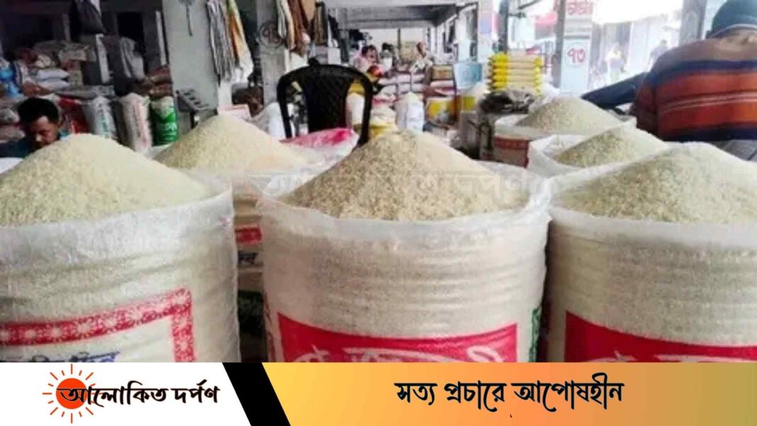 নওগাঁর পাইকারি বাজারে বেড়েছে চালের দাম