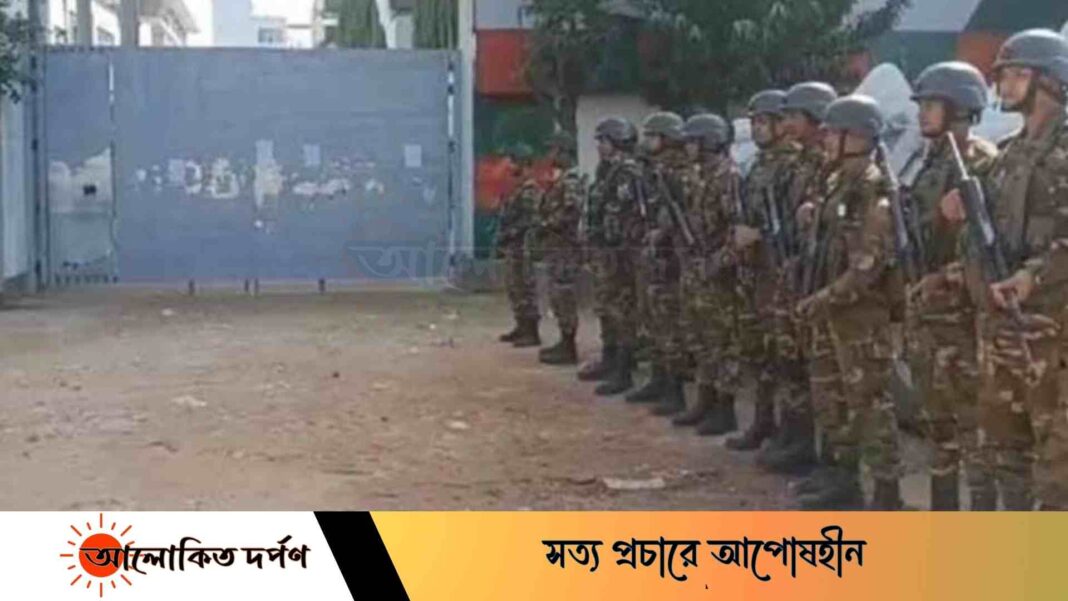 শিল্পাঞ্চল আশুলিয়ায় বেতন বৃদ্ধির দাবিতে বিক্ষোভ, ১৫টি কারখানা বন্ধ