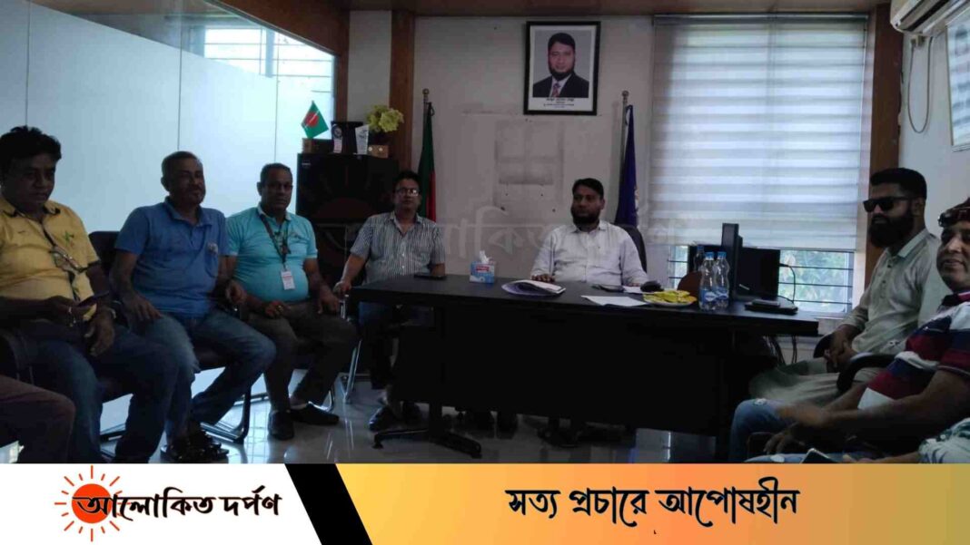 বৈষম্যের শিকার সাংবাদিকদের নরসিংদী চেম্বারের প্রেসিডেন্টের সাথে সৌজন্য সাক্ষাৎ