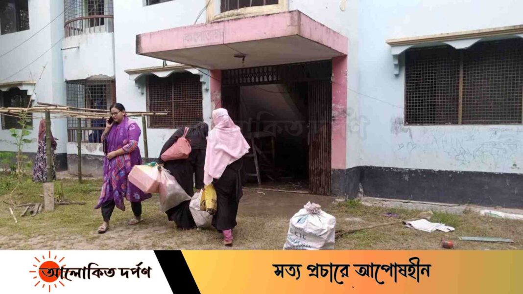 ইবিতে বৈদ্যুতিক দূর্ঘটনা রোধে কোয়ার্টারে স্থানান্তর শিক্ষার্থীদের