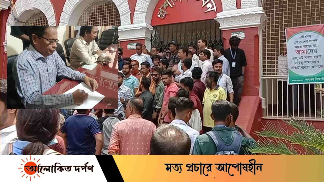 দায়িত্ব গ্রহণের আড়াই ঘন্টা পর অধ্যক্ষের পদত্যাগ 