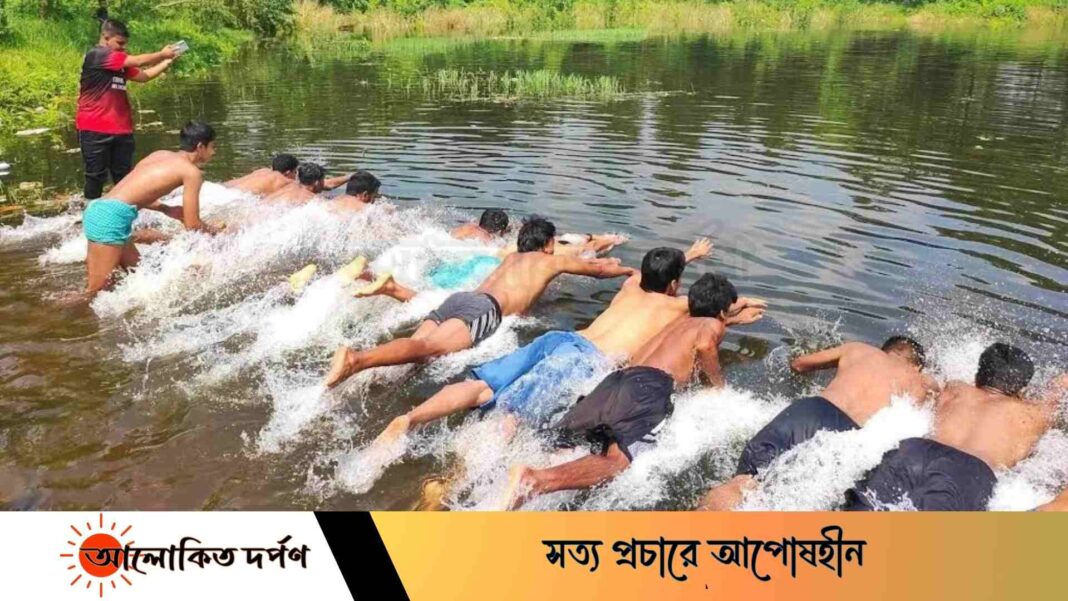 ইবিতে সাঁতার প্রতিযোগিতা 