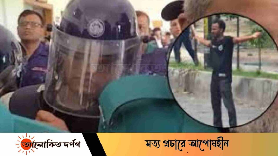 আবু সাঈদ হত্যা মামলায় দুই পুলিশ সদস্যের চার দিনের রিমান্ড আবু সাঈদ হত্যা মামলায় দুই পুলিশ সদস্যের চার দিনের রিমান্ড