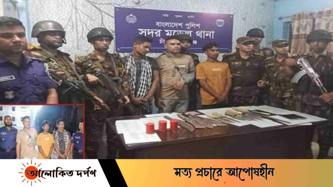 চাঁপাইনবাবগঞ্জে যৌথ বাহিনীর অভিযান, আটক ৩ 