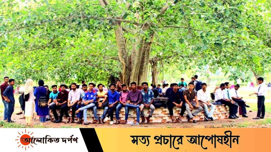 সতত উচ্ছ্বাসে প্রাণবন্ত ইবির বটতলা