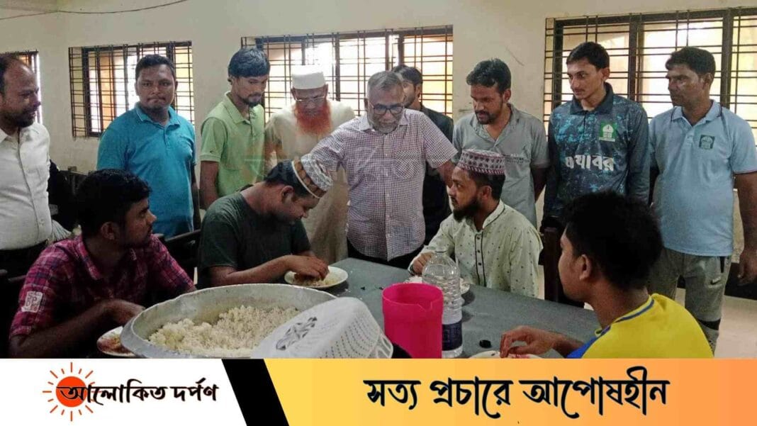 উপাচার্যের হল পরিদর্শনে ইবি শিক্ষার্থীরা উচ্ছ্বাসিত
