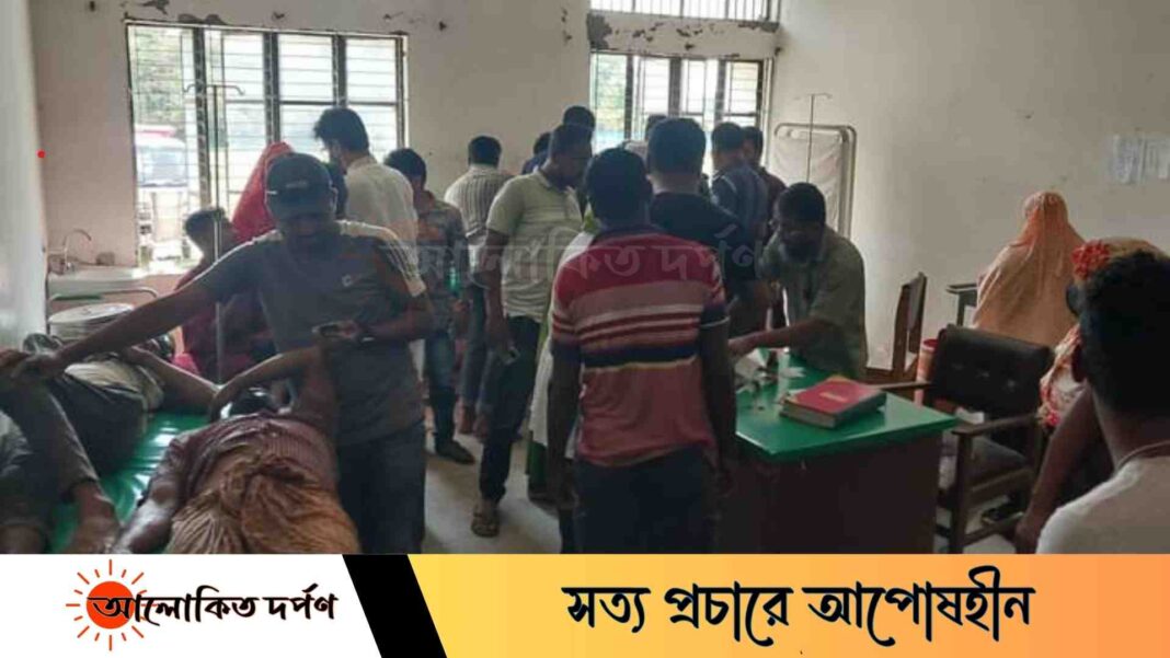 কুয়াকাটায় অটোভ্যান-মোটরসাইকেলের সংঘর্ষ, আহত-৪