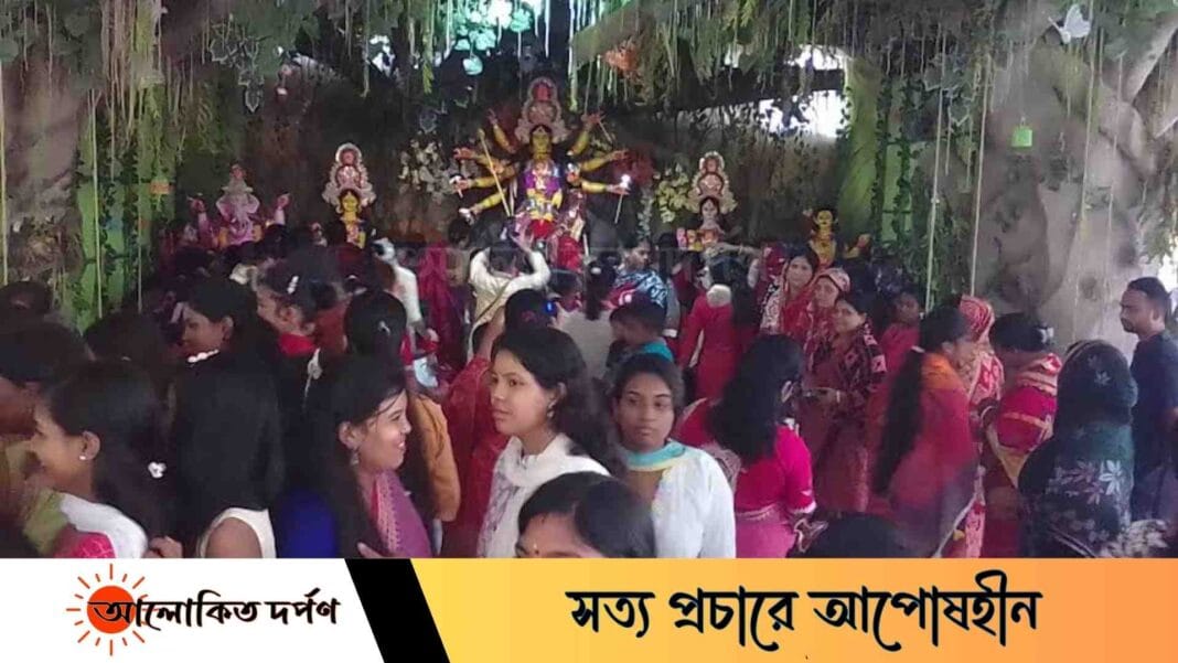 বান্দরবানে প্রতিমা বিসর্জনের মধ্য দিয়ে শেষ হলো শারদীয় দুর্গোৎসব