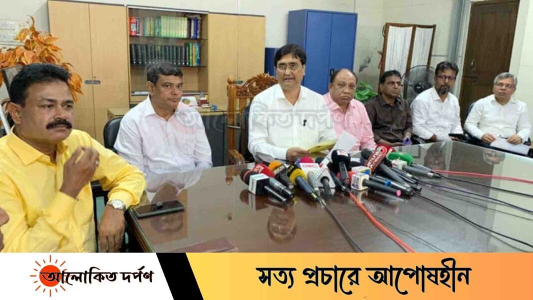 রাজশাহী বোর্ডে জিপিএ-৫ প্রাপ্তিতে এগিয়ে মেয়েরা, পাসের হার ৮১.২৪ শতাংশ