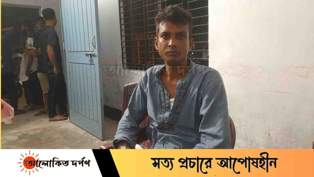 বহিরাগত দ্বারা ইসলামী বিশ্ববিদ্যালয়ের ছাত্রী হেনস্তা