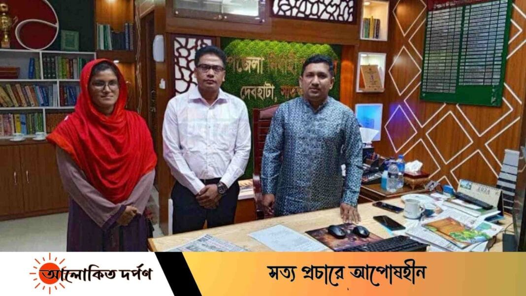 সাতক্ষীরার দেবহাটায় গ্রাম আদালত কার্যক্রম পরিদর্শনে ডিস্ট্রিক্ট ম্যানেজার সাতক্ষীরার দেবহাটায় গ্রাম আদালত কার্যক্রম পরিদর্শনে ডিস্ট্রিক্ট ম্যানেজার