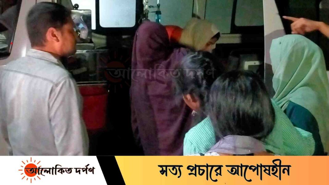 অনশনে অসুস্থ দুই ছাত্রী; দাবি আদায়ে আমরণ অনশনের ঘোষণা শিক্ষার্থীদের