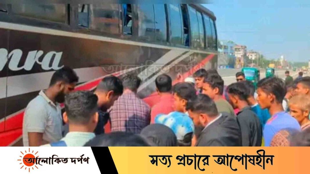 বগুড়ায় বাস চাপায় বৃদ্ধ নিহত