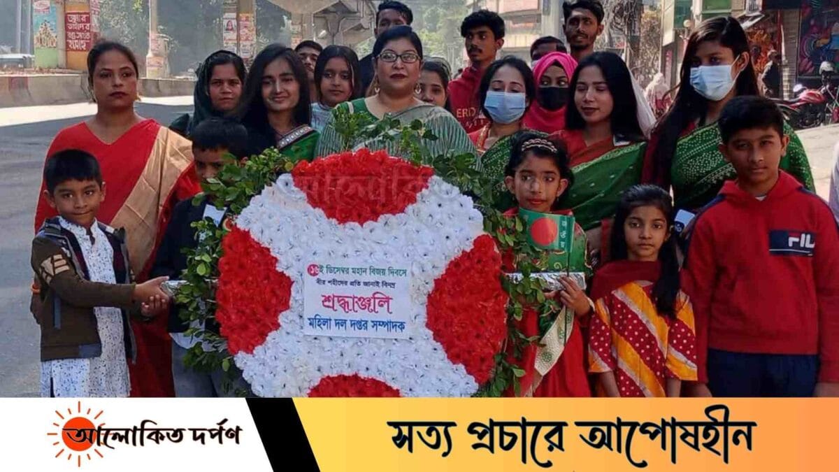 মুক্তিযোদ্ধাদের যুদ্ধের ইতিহাস লেখার আহ্বান জানান বিভাগীয় কমিশনার