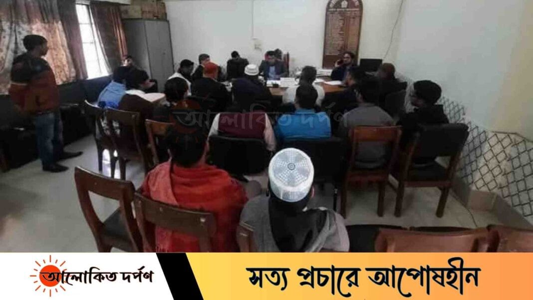 ইবিতে শিক্ষার্থীদের জন্য লোকাল বাসে হাফ ভাড়ার সিদ্ধান্ত