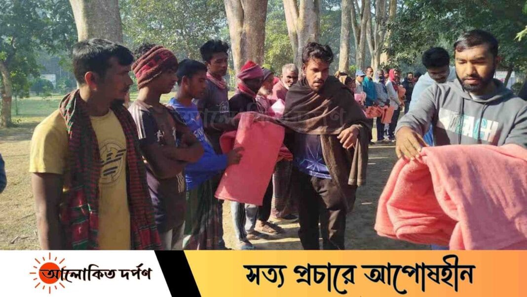শীতার্তদের পাশে ইবির বৈষম্যবিরোধী ছাত্র আন্দোলন