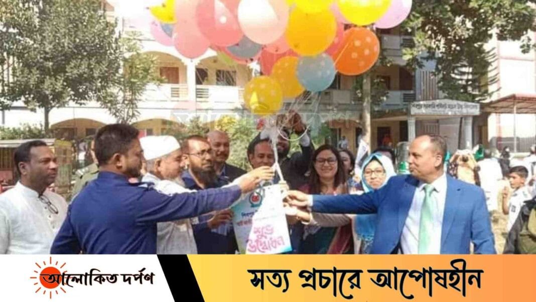 শিরপুরে স্মার্ট কার্ড বিতরণ উদ্বোধন 