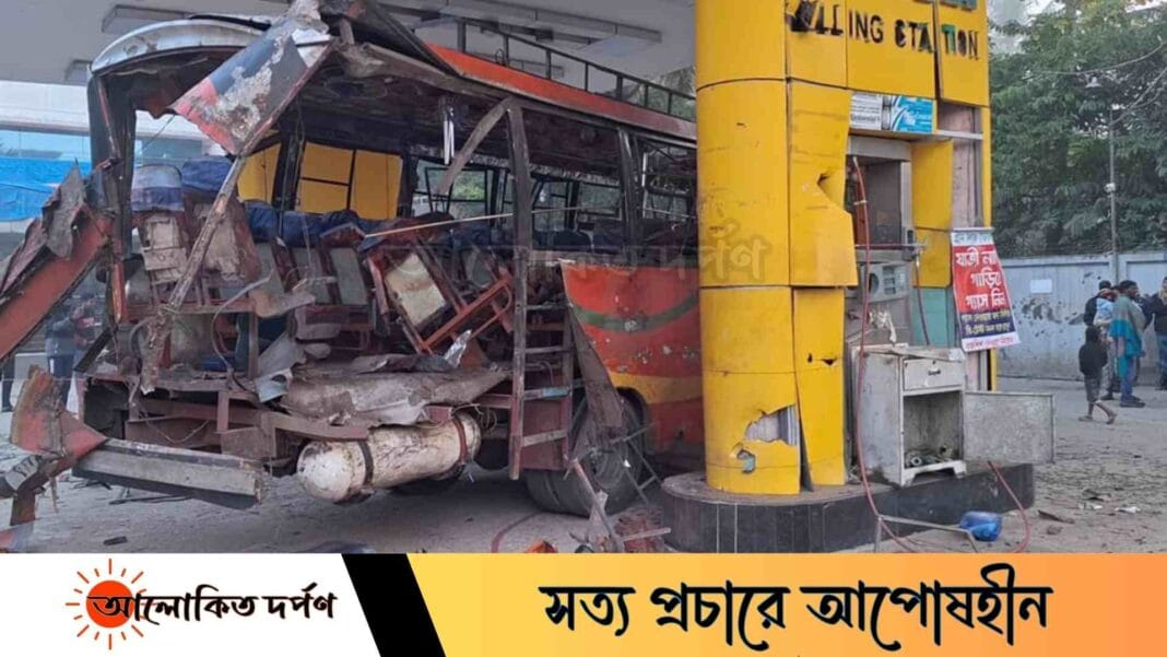 লক্ষ্মীপুরে আবারও ফিলিং স্টেশনে সিলিন্ডার বিস্ফোরণ, নিহত ১, আহত ৩ লক্ষ্মীপুরে আবারও ফিলিং স্টেশনে সিলিন্ডার বিস্ফোরণ, নিহত ১, আহত ৩