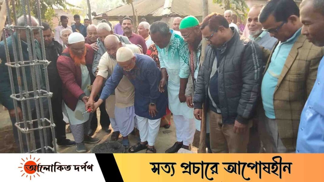 বীরগঞ্জে এলাইগাঁও বিষ্ণু মন্দিরের ভিত্তিপ্রস্তর স্থাপন