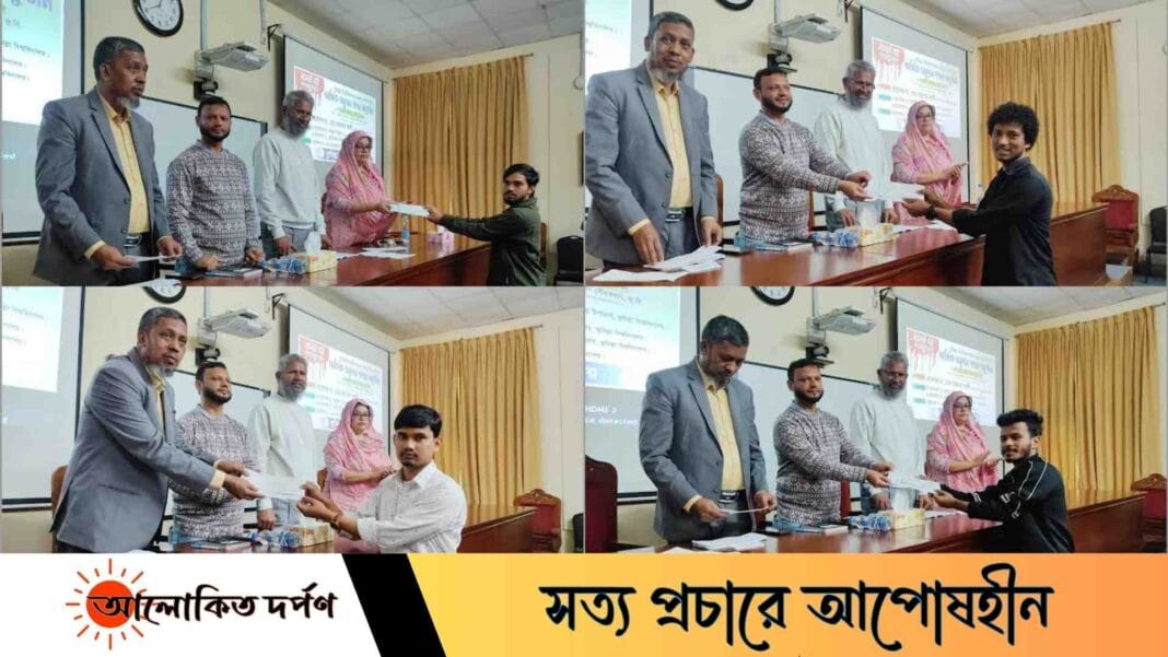 কুবিতে জুলাই গণঅভ্যুত্থানে আহত শিক্ষার্থীদের আর্থিক অনুদান প্রদান