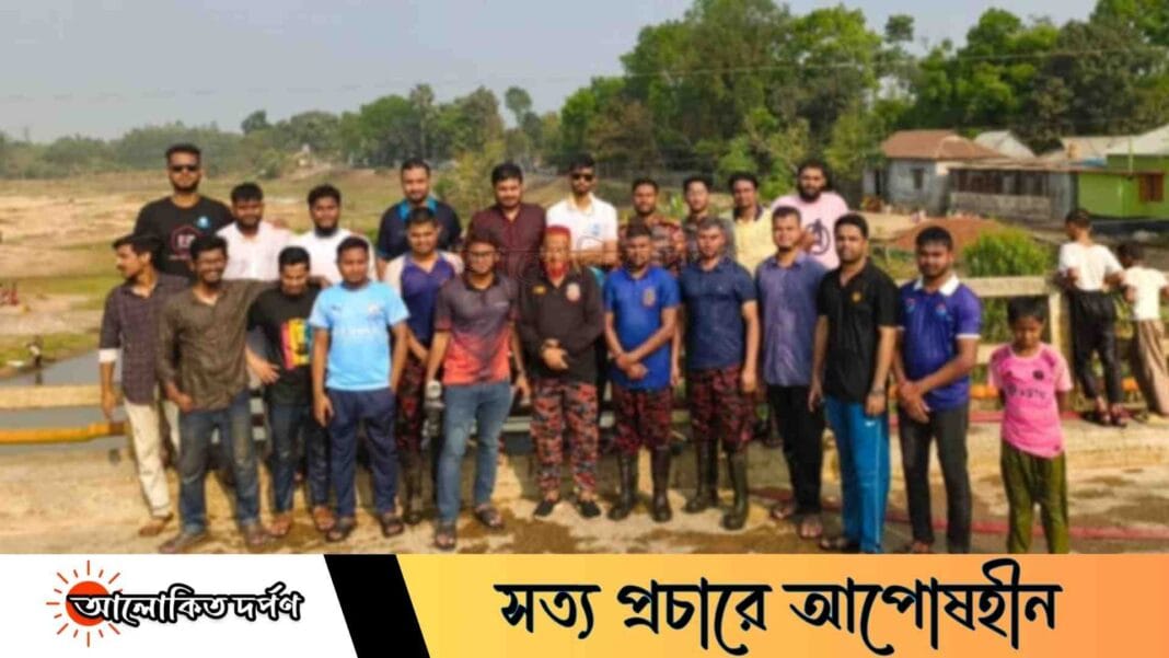 দুর্গাপুরে আত্রাখালী ব্রিজের সৌন্দর্যবর্ধনে ছাত্র-জনতার স্বেচ্ছাশ্রম দুর্গাপুরে আত্রাখালী ব্রিজের সৌন্দর্যবর্ধনে ছাত্র-জনতার স্বেচ্ছাশ্রম