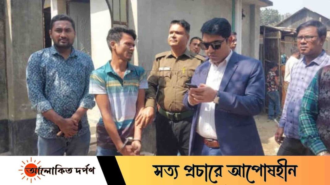 ঠাকুরগাঁওয়ে পুলিশের হাত থেকে আসামি ছিনতাই, হামলায় দুই কর্মকর্তা আহত ঠাকুরগাঁওয়ে পুলিশের হাত থেকে আসামি ছিনতাই, হামলায় দুই কর্মকর্তা আহত