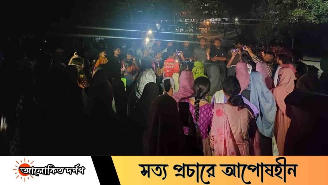 ধর্ষণ বিরোধী স্লোগানে উত্তাল কুবি, ধর্ষকের মৃত্যুদন্ড দাবি ধর্ষণ বিরোধী স্লোগানে উত্তাল কুবি, ধর্ষকের মৃত্যুদন্ড দাবি