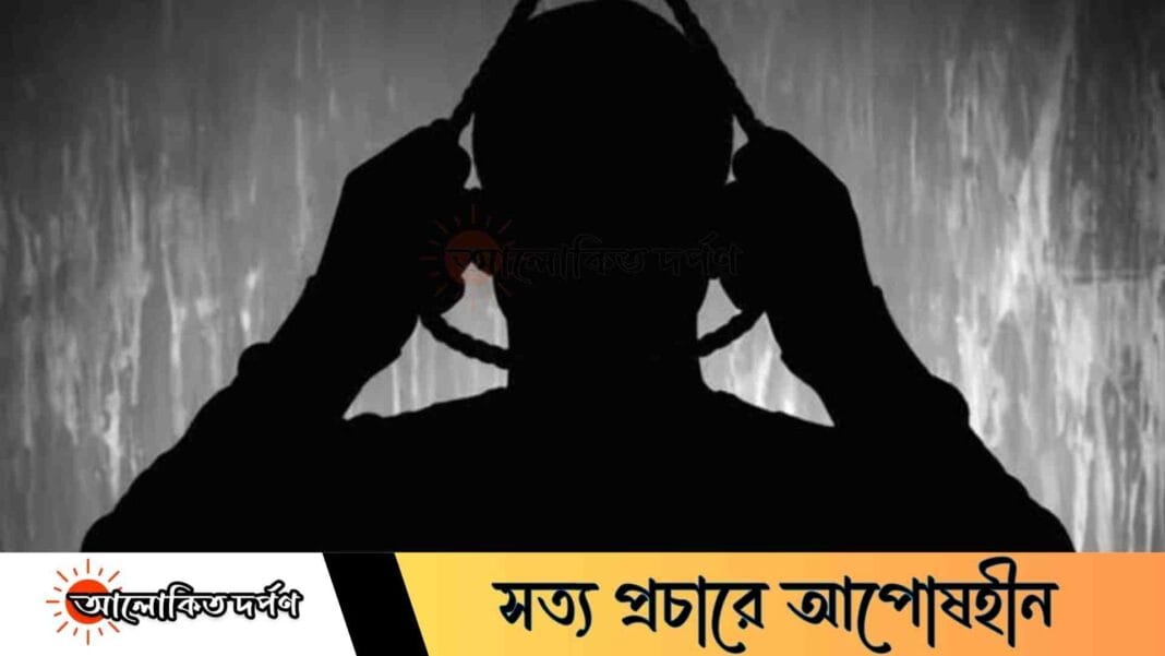 মায়ের সঙ্গে অভিমান করে কিশোরের আত্মহত্যা