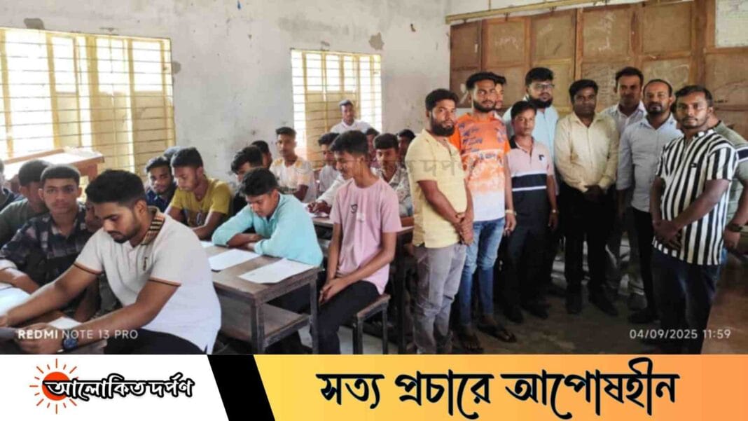 দুর্গাপুরে সকল এসএসসি পরীক্ষার্থীদের মাঝে শিক্ষা উপকরণ বিতরণ করলেন ব্যারিস্টার কায়সার কামাল দুর্গাপুরে সকল এসএসসি পরীক্ষার্থীদের মাঝে শিক্ষা উপকরণ বিতরণ করলেন ব্যারিস্টার কায়সার কামাল