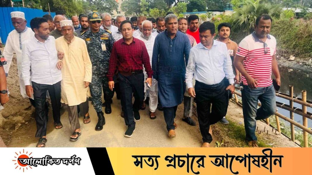 চট্টগ্রামে জলাবদ্ধতা নিরসনে স্বেচ্ছাশ্রমে খাল খননের দায়িত্ব হস্তান্তর