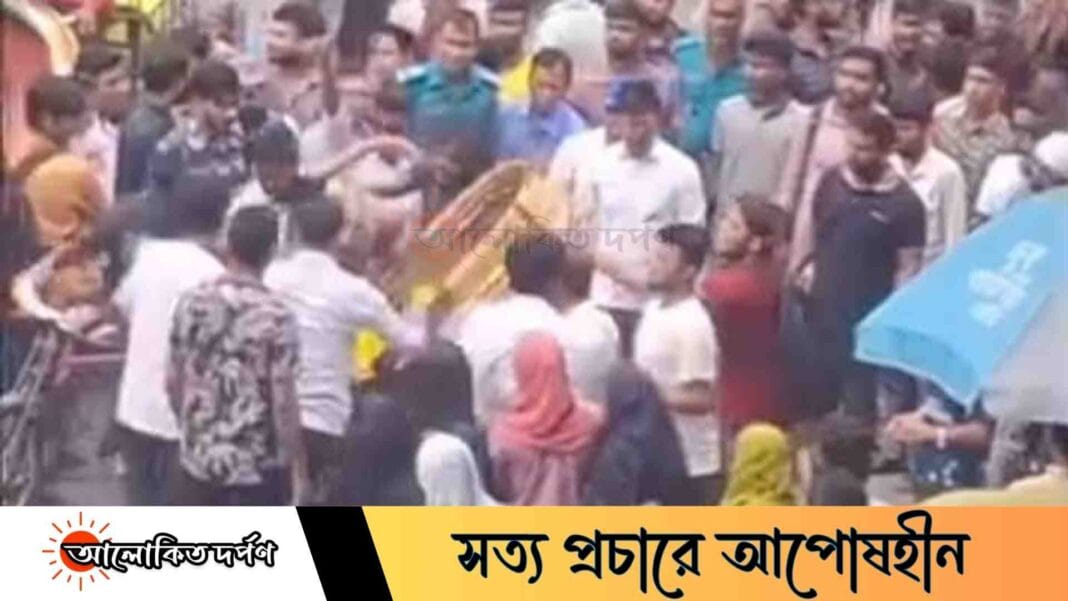 তিতুমীর কলেজে আন্দোলনরত শিক্ষার্থীদের উপর ছাত্রদলের হামলার অভিযোগ, বাদ যায়নি সাংবাদিকরাও