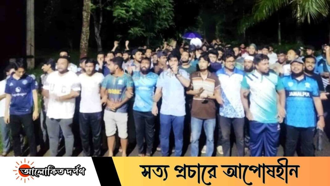 ইবিতে ‘আওয়ামী ন্যারেটিভ ধ্বংসের দিন’ স্মরণে মিছিল, শ্লোগানে মুখর ক্যাম্পাস