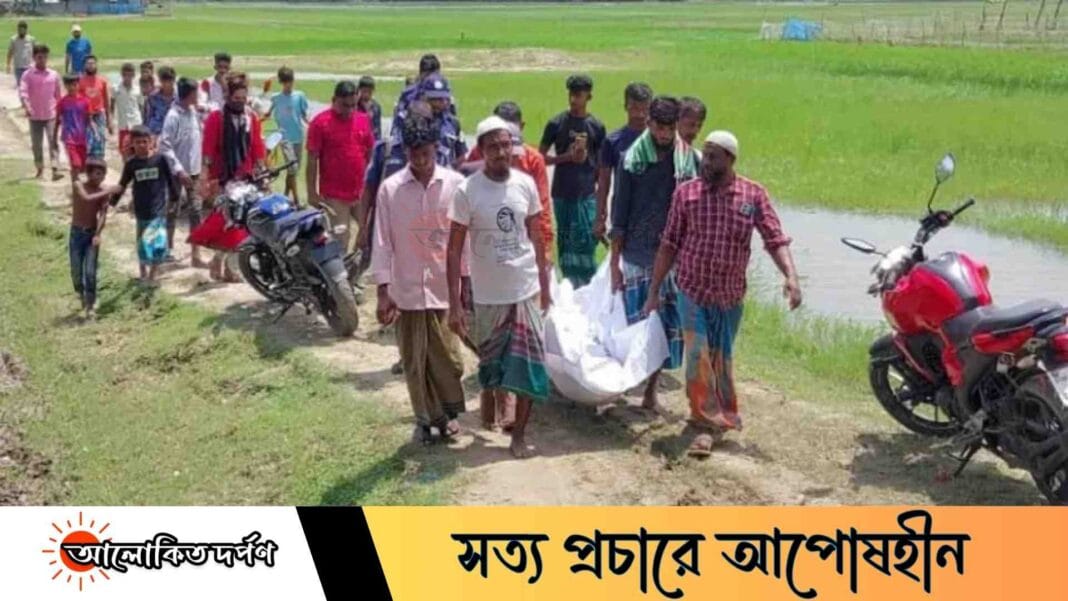 স্বামীর সঙ্গে অভিমান, সকালে মিলল গৃহবধূর ঝুলন্ত মরদেহ স্বামীর সঙ্গে অভিমান, সকালে মিলল গৃহবধূর ঝুলন্ত মরদেহ
