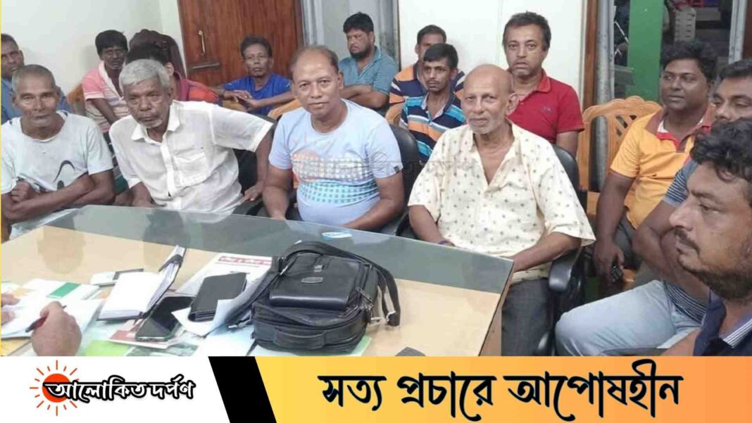 চাঁপাইনবাবগঞ্জে সনাতন ধর্মাবলম্বী ২৫ জনের জামায়াতে যোগদান